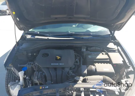 2017 Hyundai Elantra Se z USA, uszkodzony, nr VIN KMHD84LF8HU381341